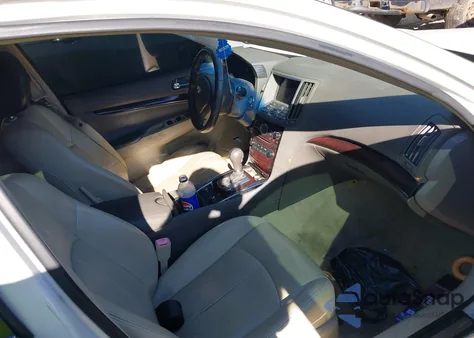 2010 Infiniti G37 Journey z USA, uszkodzony, nr VIN JN1CV6AP8AM200229